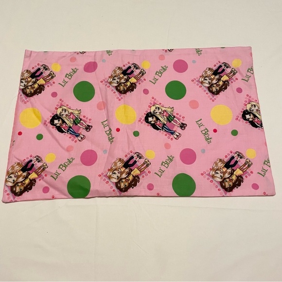 Lil Bratz Pillowcases Homemade 21” x 13” Pillow Cases Lot of 2 - Picture 2 of 16